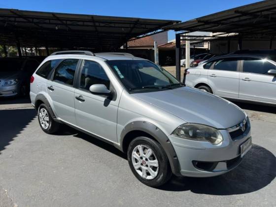 FIAT PALIO 1.6 TREKKING WEEKEND 16V FLEX 4P MANUAL